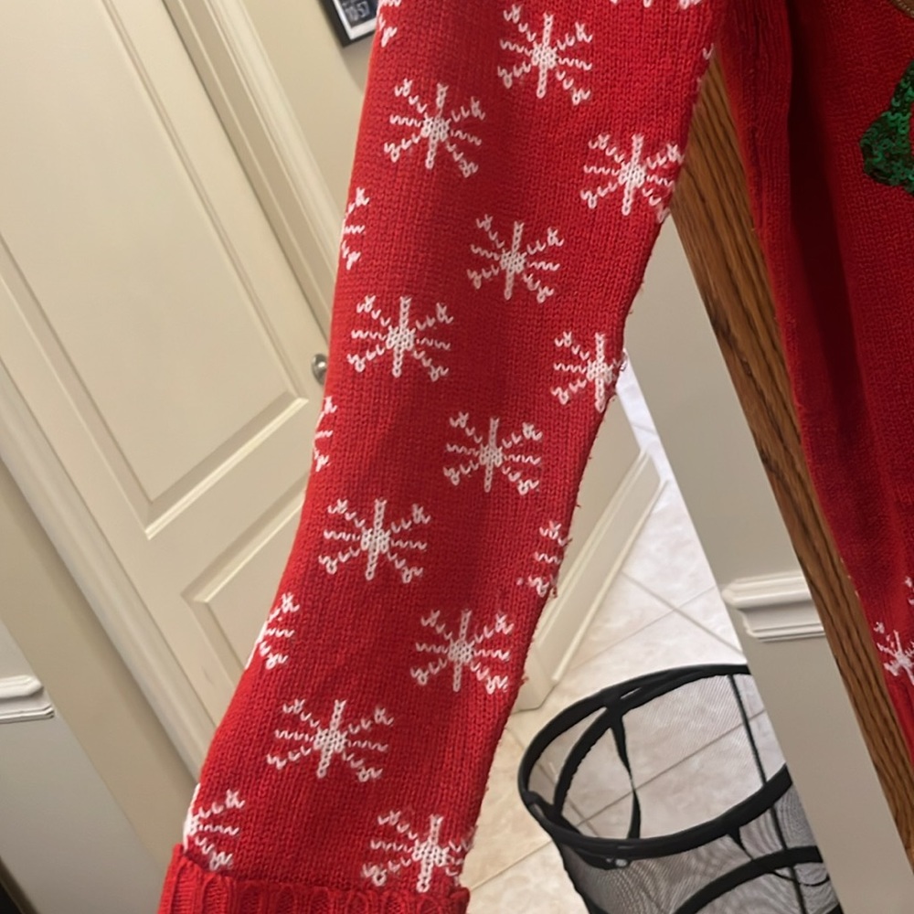 Holiday sweater - Picture 3 of 5
